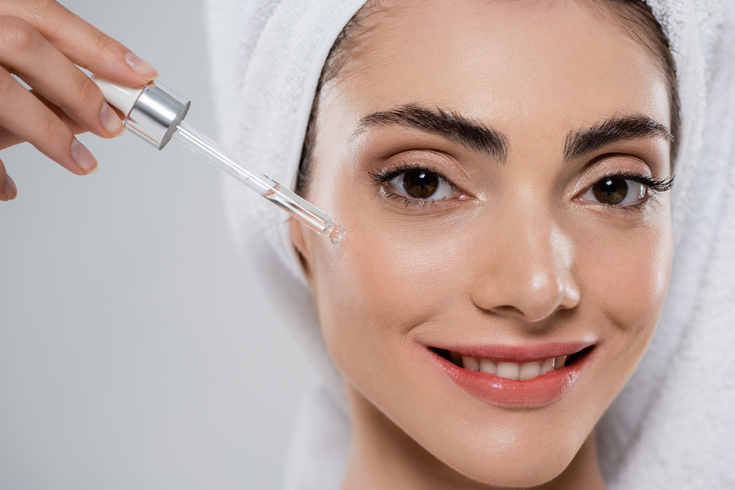 Hyaluronic Acid Serum – BeautySmart Skincare’s Acqua Essence HA Serum
