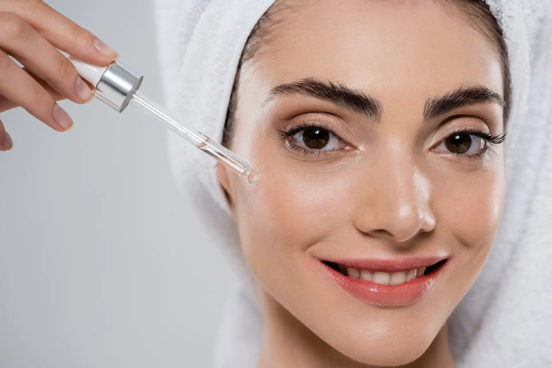 Hyaluronic Acid Serum – BeautySmart Skincare’s Acqua Essence HA Serum